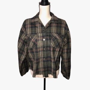 POL Plaid Button Up Flannel Jacket Size M Frayed Distressed Hem